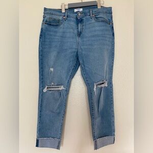 Denizen from Levi's Light Blue Distressed Ankle Jeans Size 12 W 31